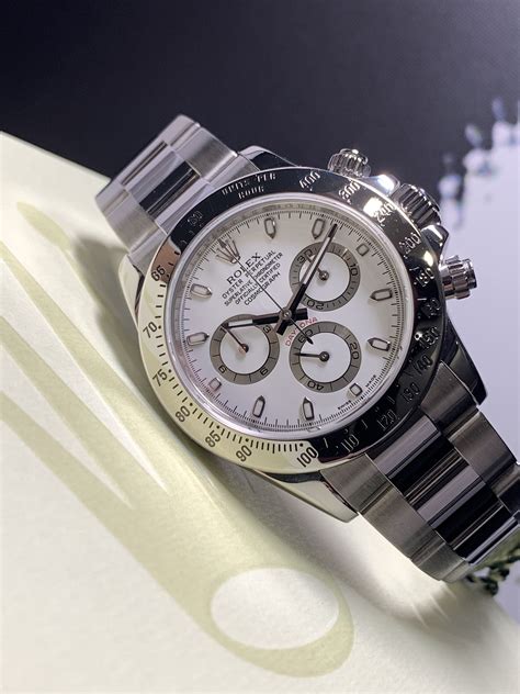 white dial daytona